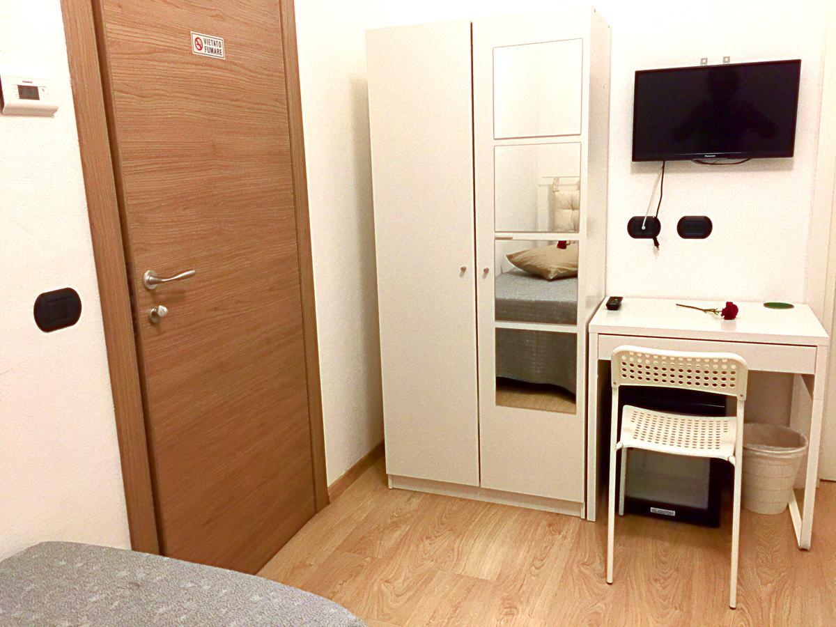 Rho Gloria 2 Hotel ภายนอก รูปภาพ
